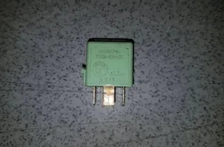 BMW 3 Series E46 (1997-2006) Реле 61368373700 33752900