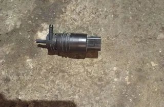 BMW 5 Series Gran Turismo F07 (2010-2017) Washer Tank Motor 6934160 33760130