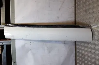 VOLKSWAGEN Touareg 2 generation (2010-2018) Молдинг передней левой двери 7P6854939H 33408323