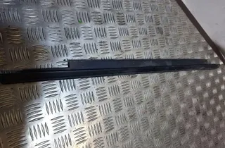 AUDI A3 8V (2012-2020) Стеклоуплотнитель задней левой двери 8V5839477 33412761