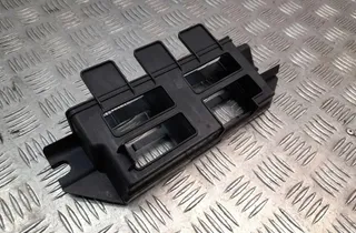 AUDI A8 D2/4D (1994-2002) Ostatné časti výbavy 4H0907647A 33421250