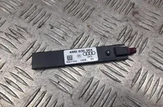 AUDI Q7 4L (2005-2015) Bootlid Antenna Amplifier 4M0035504 33424013