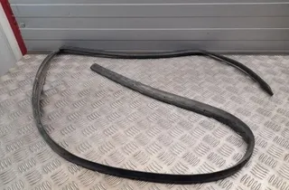 AUDI Q5 8R (2008-2017) Pravé predné dvere tesnenie guma 8R0854328A 33427645