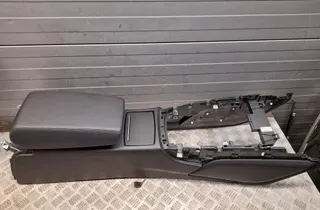 AUDI A6 C6/4F (2004-2011) Opierka na ruku 33441818