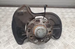 MERCEDES-BENZ E-Class W212/S212/C207/A207 (2009-2016) Pravý predný náboj kolesa A20401 33448076