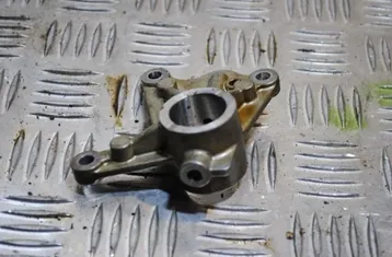 AUDI Q5 8R (2008-2017) Дополнительные внутренние детали двигателя 06E109361F 33483706