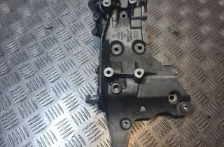 VOLKSWAGEN Passat B7 (2010-2015) Держатель масляного фильтра 06J903143 33484228