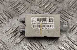 VOLVO V40 Cross Country 1 generation (2012-2020) Zosilňovač antény na kufri P30761703,7CP118C847AA,30761703 17661644