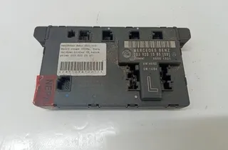 MERCEDES-BENZ C-Class W203/S203/CL203 (2000-2008) Блок управления дверей передние  правые 2038201585 33130700