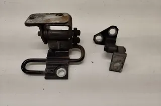 VOLKSWAGEN Passat B6 (2005-2010) Zadný ľavý dverový pant 3C4833401D 33504597