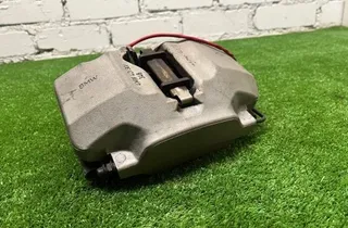 BMW 3 Series G20/G21/G28 (2018-2024) Ľavý predný brzdový strmeň 688583902 33739280