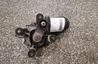 MAZDA 323 BG (1989-1995) Motor stierača 33846661