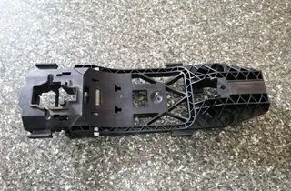 VOLKSWAGEN Tiguan 1 generation (2007-2017) Rám vnútorného kľučky pravých zadných dverí 5N0837885G 33858351