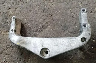 SAAB 9-5 1 generation (1997-2010) Zadný držiak motora 5235528 33861197