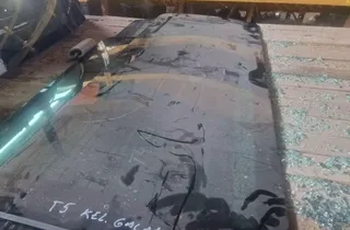 VOLKSWAGEN Transporter T5 (2003-2015) Pravé zadné okno 33863855