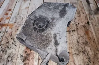 VOLKSWAGEN Lupo 6X (1998-2005) Задняя скоба двигателя 045199207A 33864100