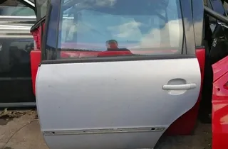 VOLKSWAGEN Passat B7 (2010-2015) Ľavé zadné dvere 33873608