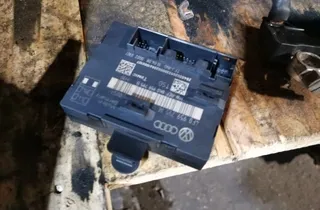 AUDI Q7 4M (2015-2024) Ovládacia jednotka ľavých zadných dverí 4F0959795M 33875471