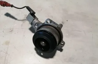 VOLKSWAGEN Passat B7 (2010-2015) Water Pump 33879863
