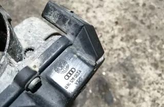 VOLKSWAGEN Passat B7 (2010-2015) Дроссельная заслонка 03G128063A 33880487