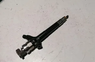 TOYOTA Avensis 2 generation (2002-2009) Fuel Injector 236700R010 33887835