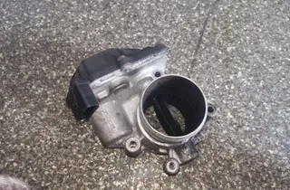 VOLKSWAGEN Passat B7 (2010-2015) Дроссельная заслонка 03L128063AF 33969502
