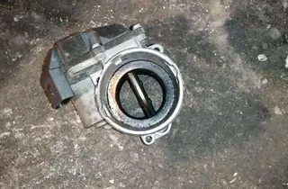 VOLKSWAGEN Passat B7 (2010-2015) Дроссельная заслонка 03G128063G 33976276