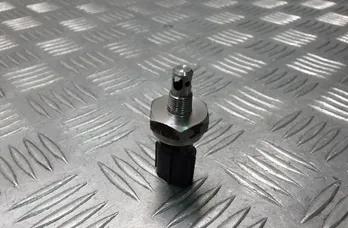 TOYOTA RAV4 5 generation (XA50) (2018-2024) Meracie zariadenie na tlak oleja 8944833010 33347371