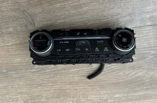 FORD EcoSport 2 generation (2013-2024) Climate Control Unit GN15-18C612-HK 33603201