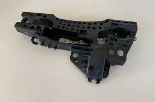 AUDI A6 C6/4F (2004-2011) Rám vnútorného kľučky ľavých zadných dverí 4H0837885 33769696