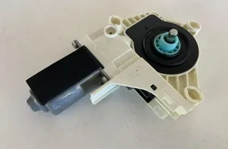 AUDI A5 8T (2007-2016) Маторчик стеклоподъемника передней левой двери 8T0959802B 33769955