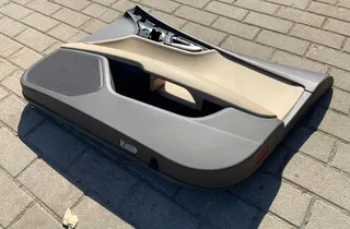 AUDI A7 C7/4G (2010-2020) Front Right Door Panel 4G8867106 33770023