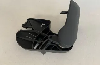 AUDI A7 C7/4G (2010-2020) Rukoväť na uvoľnenie kapoty 8T1823633 33772721