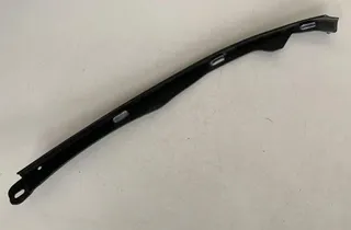 AUDI A4 B8/8K (2011-2016) Iné diely motorového priestoru 8W0823125 33773216