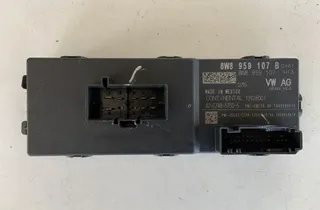 AUDI Q5 8R (2008-2017) Ovládacia jednotka krytu batožinového priestoru 8W8959107B 33777387