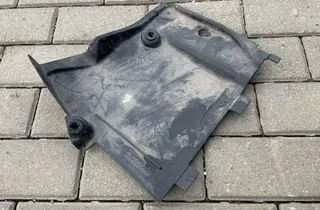 AUDI A4 B9/8W (2015-2024) Other Undercover Panel 8W0825202 33780021