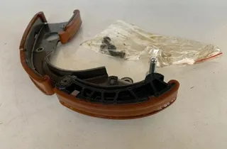 AUDI A6 C6/4F (2004-2011) Рукава натяжителя цепи 06E109507D 33977191