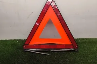 BMW 3 Series E90/E91/E92/E93 (2004-2013) Warning Triangle 27R032746 34246877