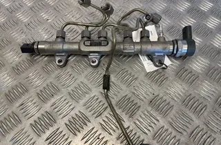 BMW X4 F26 (2014-2018) Palivová lišta 851415402 31595930