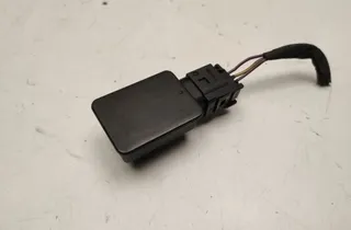 MERCEDES-BENZ CLS-Class C218/X218 (2011-2017) Doplnkové vnútorné časti motora. A2045420218 33473547