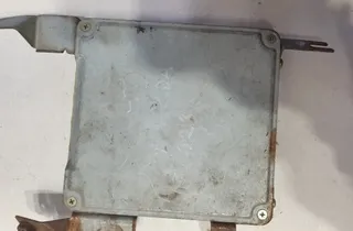 MAZDA 323 BG (1989-1995) Riadiaca jednotka motora b61k18881C 21885794