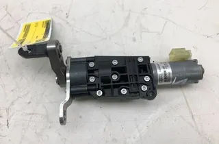 AUDI A4 B9/8W (2015-2024) Доводчик задней крышки 8W9827851A 33233505