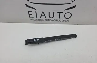 PEUGEOT 2008 2 generation (2019-2023) Predná ľavá strešná rukoväť 9824885480 33948629