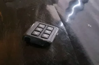 VOLVO XC90 1 generation (2002-2014) Vypínače 8633112 34009433