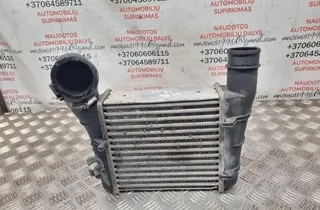 AUDI A4 B7/8E (2004-2008) Intercooler radiátor 8E0145805S 33905912