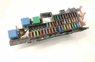 MERCEDES-BENZ Vaneo W414 (2001-2005) Pojistková skrinka 1685453340,A1685453340,25760352 27148648