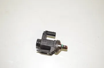 BMW 3 Series G20/G21/G28 (2018-2024) Solenoidový ventil 11748570591,8570591 28022888