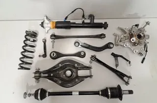 BMW 4 Series G22, G23, G26 (2020-2023) Ľavé zadné zavesenie 6892521,6892519,8482603,6879659,6886448,6881199,6878631,6878639,1543697,6785607,6889315,6889812,6895466,6888955,6890070 33549387