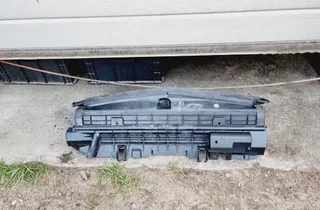 MERCEDES-BENZ C-Class W204/S204/C204 (2004-2015) Dolná časť rámu nárazového panela A2045050430 34077186