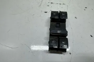 VOLKSWAGEN Golf Plus 1 generation (2004-2009) Vypínač pravého predného dverového okna 1K4959857 33445069